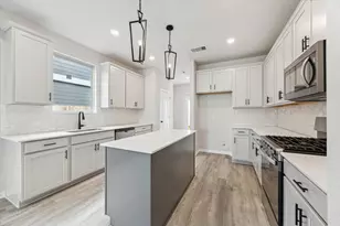 6407 Prospect Oaks Pkwy, Katy, TX 77449 - Photo 9