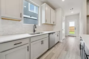 6407 Prospect Oaks Pkwy, Katy, TX 77449 - Photo 11