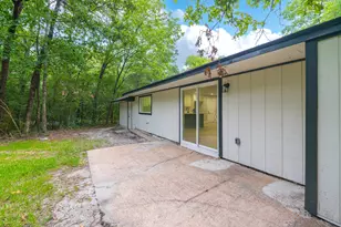 26701 Knotty Wood Ct, Huntsville, TX 77320 - Photo 39