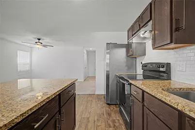 16606 Colleen Place, Conroe, TX 77306 - Photo 11