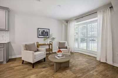 10143 Whiteside Lane, Houston, TX 77043 - Photo 9