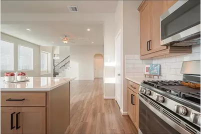 8700 Laurel Crest Drive, Missouri City, TX 77459 - Photo 3