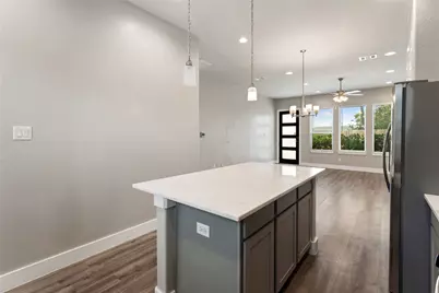 7703 Rainbow Close Lane, Houston, TX 77055 - Photo 11