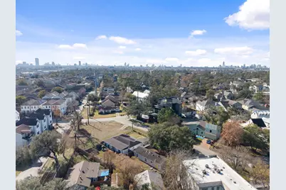 1811 W 14th 1/2 Street, Houston, TX 77008 - Photo 23