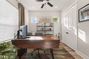 2506 Turnbull Dr, Houston, TX 77008 - Photo 5