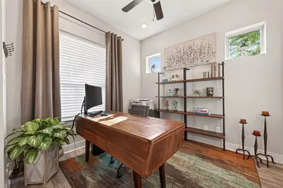 2506 Turnbull Drive, Houston, TX 77008 - Photo 9