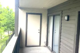 3075 Walnut Bend Ln, Houston, TX 77042 - Photo 19