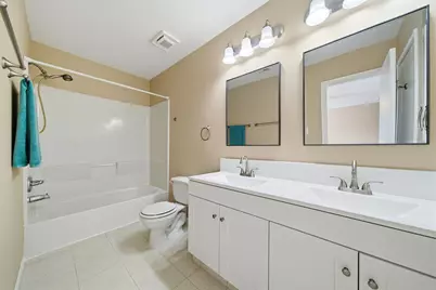 10038 Victoria Chase Lane, Houston, TX 77075 - Photo 23