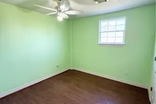 3178 County Rd 32, Angleton, TX 77515 - Photo 5