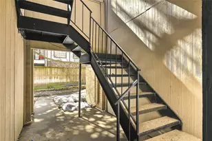 10811 Richmond Ave, Houston, TX 77042 - Photo 3