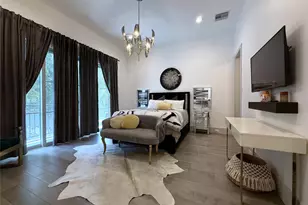 4043 Tartan Ln, Houston, TX 77025 - Photo 17