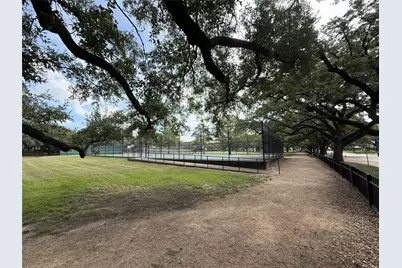 4043 Tartan Lane, Houston, TX 77025 - Photo 45