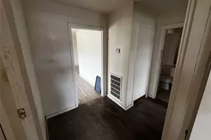 5967 Southtown St, Houston, TX 77033 - Photo 7