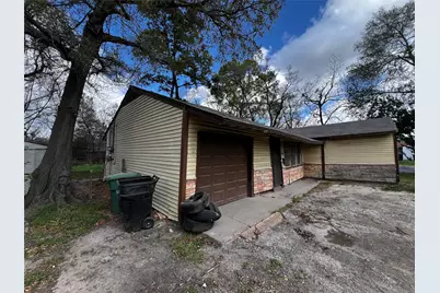 5967 Southtown Street, Houston, TX 77033 - Photo 3