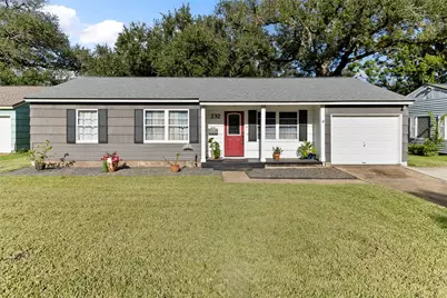 232 Laurel Street, Lake Jackson, TX 77566 - Photo 1
