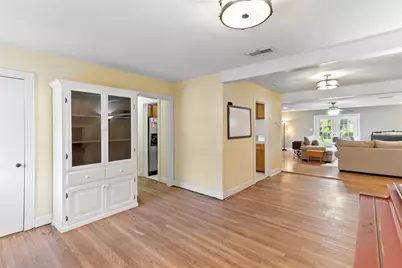 232 Laurel Street, Lake Jackson, TX 77566 - Photo 5