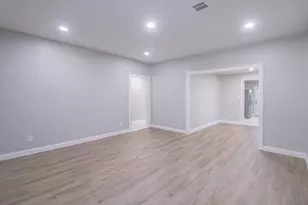 6150 Ridgeway Dr, Houston, TX 77033 - Photo 23