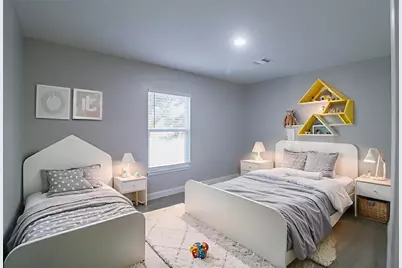 6150 Ridgeway Drive, Houston, TX 77033 - Photo 15