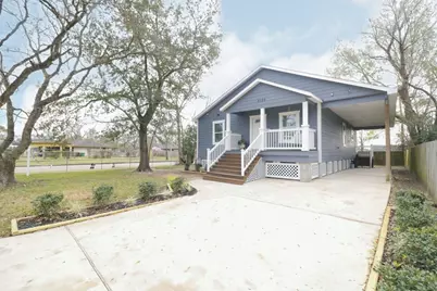 6150 Ridgeway Drive, Houston, TX 77033 - Photo 1