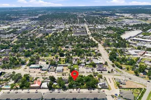 2082 Antoine Dr, Houston, TX 77055 - Photo 9