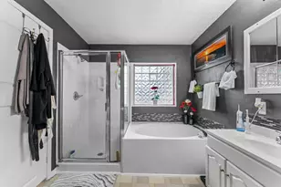 2527 Turner Dr, Houston, TX 77093 - Photo 17