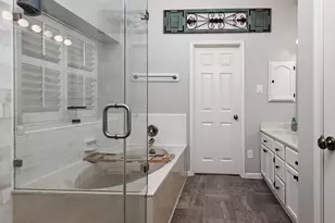 2619 Knollbrook Ln, Spring, TX 77373 - Photo 17