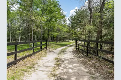 4196 Winding Road, Hearne, TX 77859 - Photo 3