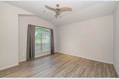 1904 Roaring Springs Court, Pearland, TX 77584 - Photo 5