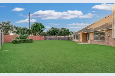 1904 Roaring Springs Court, Pearland, TX 77584 - Photo 19