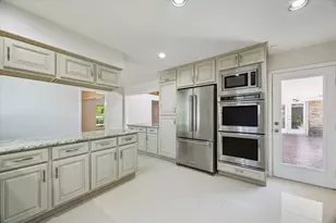 9926 Cliffwood Dr, Houston, TX 77096 - Photo 15