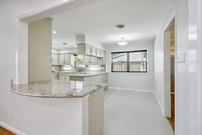 9926 Cliffwood Drive, Houston, TX 77096 - Photo 17