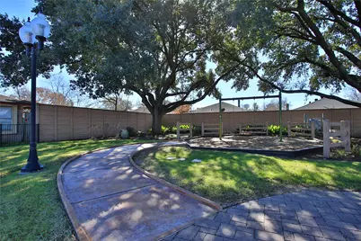 10922 Fallbrook Drive, Houston, TX 77064 - Photo 25
