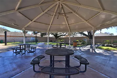 10922 Fallbrook Drive, Houston, TX 77064 - Photo 27