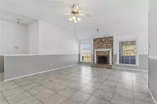 10922 Fallbrook Dr, Houston, TX 77064 - Photo 5