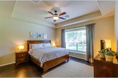 10 Caelin Court, The Woodlands, TX 77382 - Photo 17
