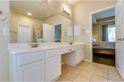 10 Caelin Court, The Woodlands, TX 77382 - Photo 21