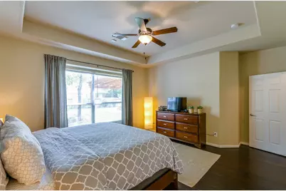 10 Caelin Court, The Woodlands, TX 77382 - Photo 19
