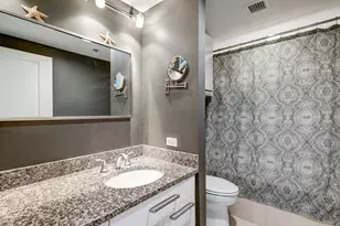 801 E Beach Dr, Galveston, TX 77550 - Photo 7
