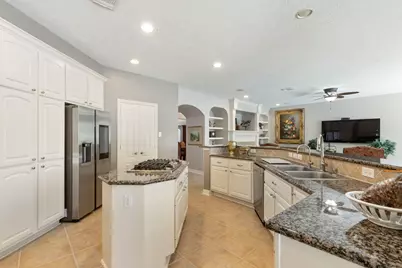 10202 Leedscastle Manor Court, Spring, TX 77379 - Photo 15