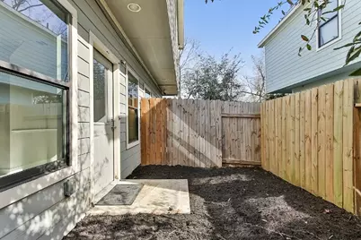 1021 Grenshaw Street #B, Houston, TX 77088 - Photo 19