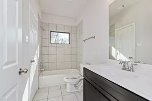 1021 Grenshaw St, Houston, TX 77088 - Photo 25