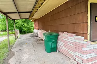 5123 Willow Glen Dr, Houston, TX 77033 - Photo 13