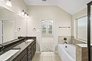 4442 Firebrush Ln, Baytown, TX 77521 - Photo 23