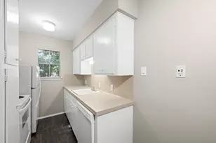 2012 Brun St, Houston, TX 77019 - Photo 9