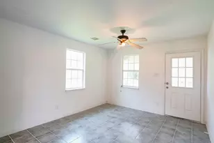 2407 Russell St, Houston, TX 77026 - Photo 7