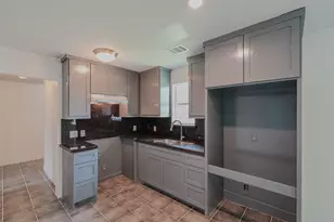 2407 Russell St, Houston, TX 77026 - Photo 3