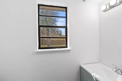 204 Pine Valley Street, Huntsville, TX 77320 - Photo 15