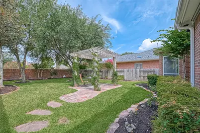 13719 Ashley Run, Houston, TX 77077 - Photo 33