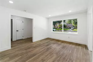6010 Cartagena St, Houston, TX 77035 - Photo 7
