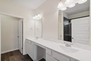 648 Woodhaven Lks Dr, La Marque, TX 77568 - Photo 23